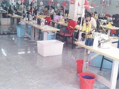山西省服装厂承接童装，咏装，棉衣代加工